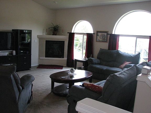 Living Rm w/Ocean View