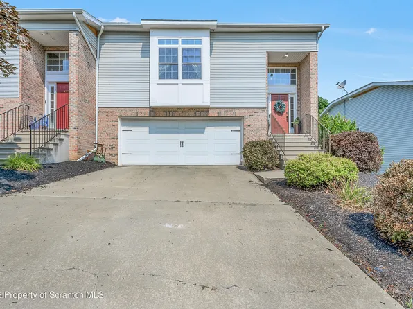 2910 McCarthy St, Scranton, PA 18505