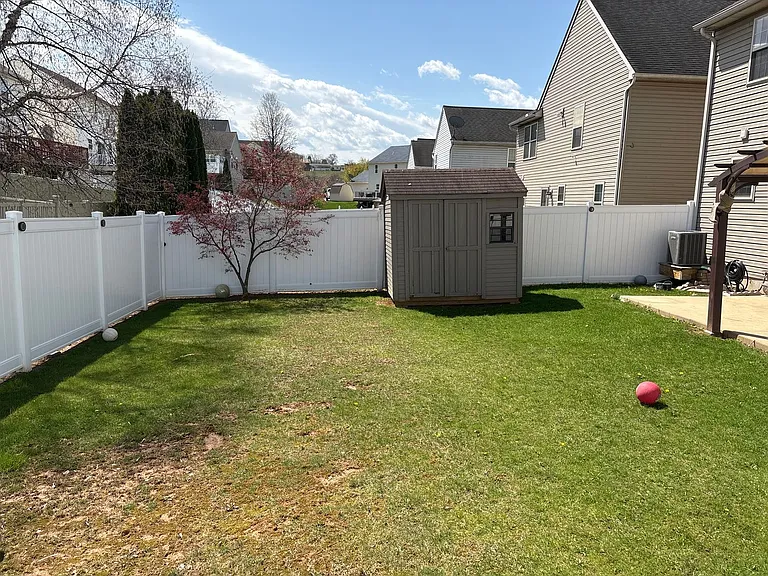 720 Strayer Dr — Photo 7