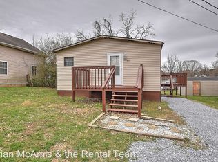 1113 Lowell St, Johnson City, TN 37601
