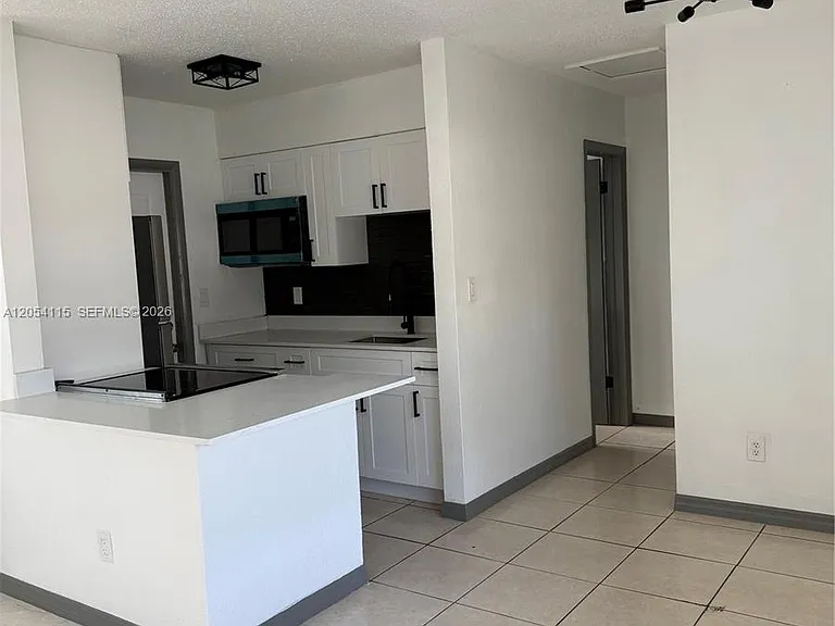 2216 Fillmore St #6 — Photo 1