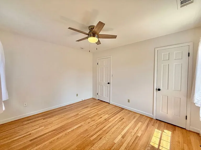 5017 Sandlewood Dr — Photo 24