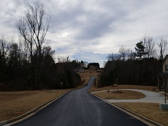 4th image of 130 Windmeadow Way