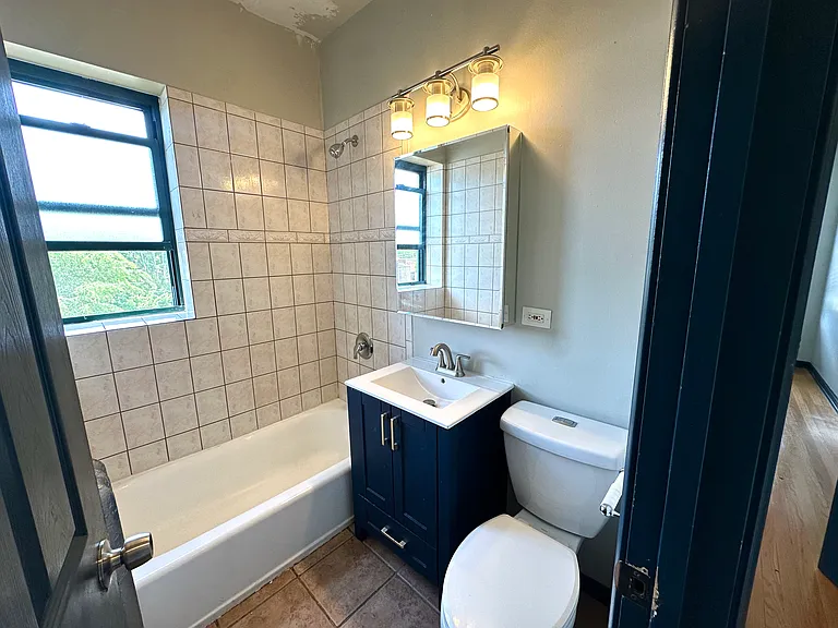 2836 E 77th Pl #401 — Photo 7