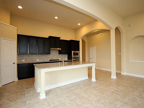 4th image of 2801 Baywater Creek Ln