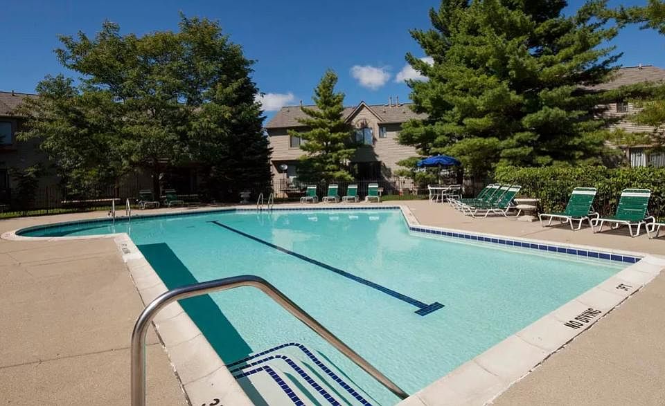 Wexford Townhomes Of Novi 29850 Wexford Blvd Novi MI Zillow