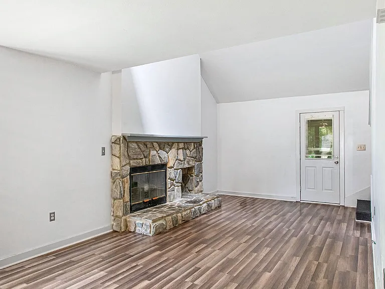 3606 Top Of The Pines Ct — Photo 8