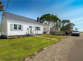 17 Earle St, Milford, CT 06460