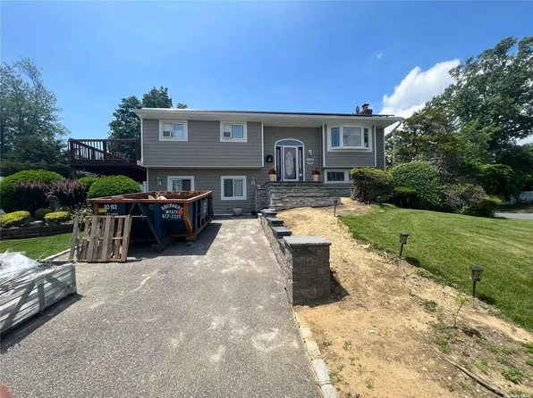 1384 Ohio Avenue, Bay Shore, NY 11706