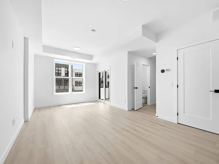 31 Mill St #12 — Photo 6