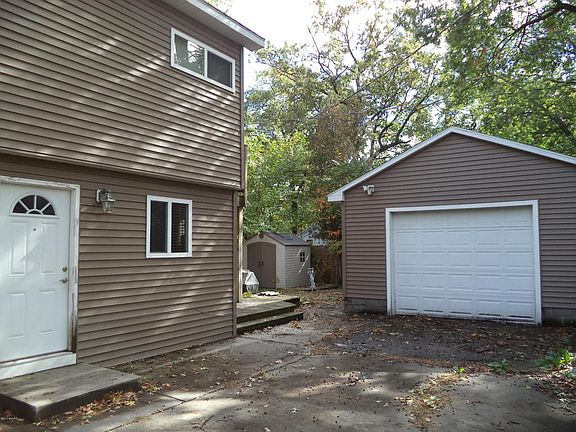 2nd image of 1659 Vine Ave