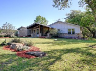 842 Cougar Dr, Canyon Lake, TX 78133