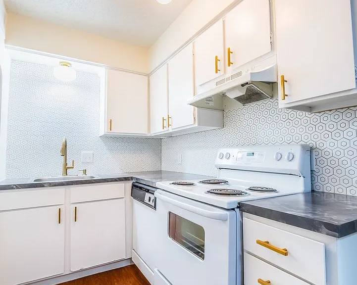 4209 Avenue B — Photo 29
