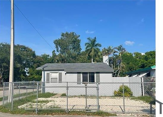 1st image of 1301 NW 3rd Ave