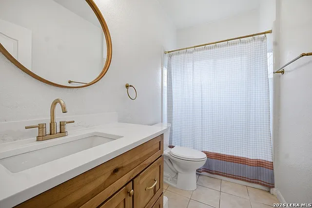 204 Tapatio Dr W — Photo 32