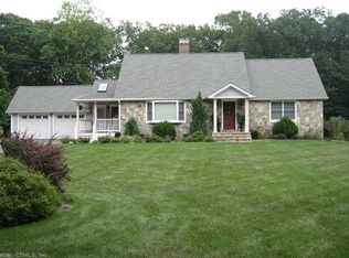 95 Ford Rd, Woodbridge, CT 06525