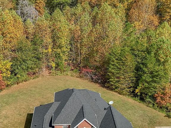 4th image of 2618 Pebble Creek Dr