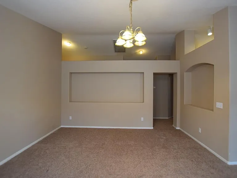 1024 Clover Tip Ct — Photo 6