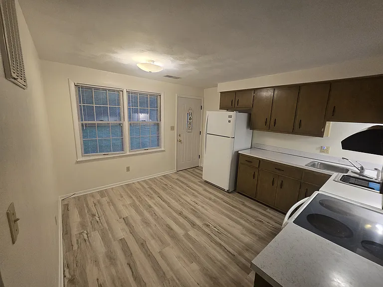 735 Mellen Dr — Photo 12