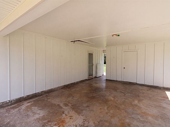 2nd image of 2713 Hoyte Dr