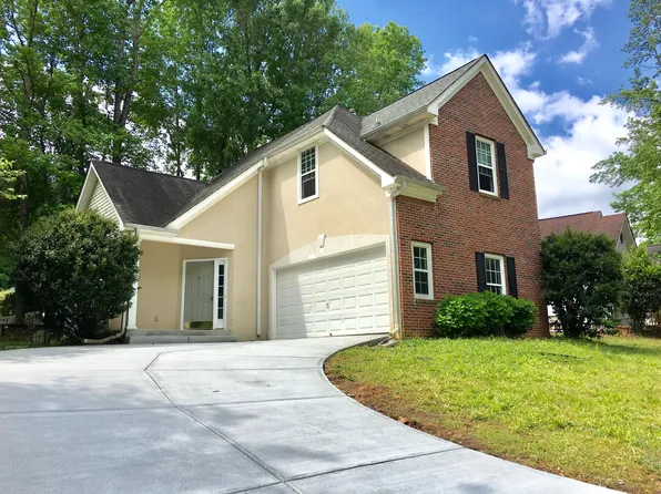 628 N Fairfield Dr, Peachtree City, GA 30269