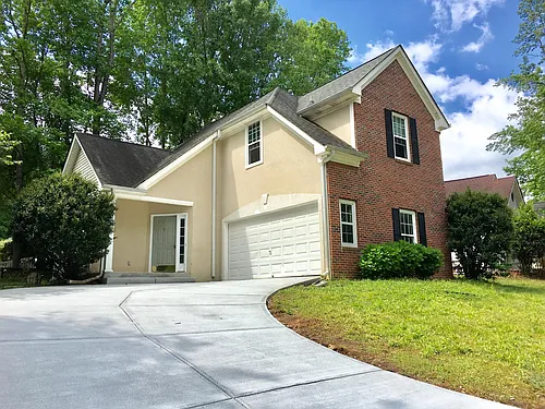 628 N Fairfield Dr Photo 1