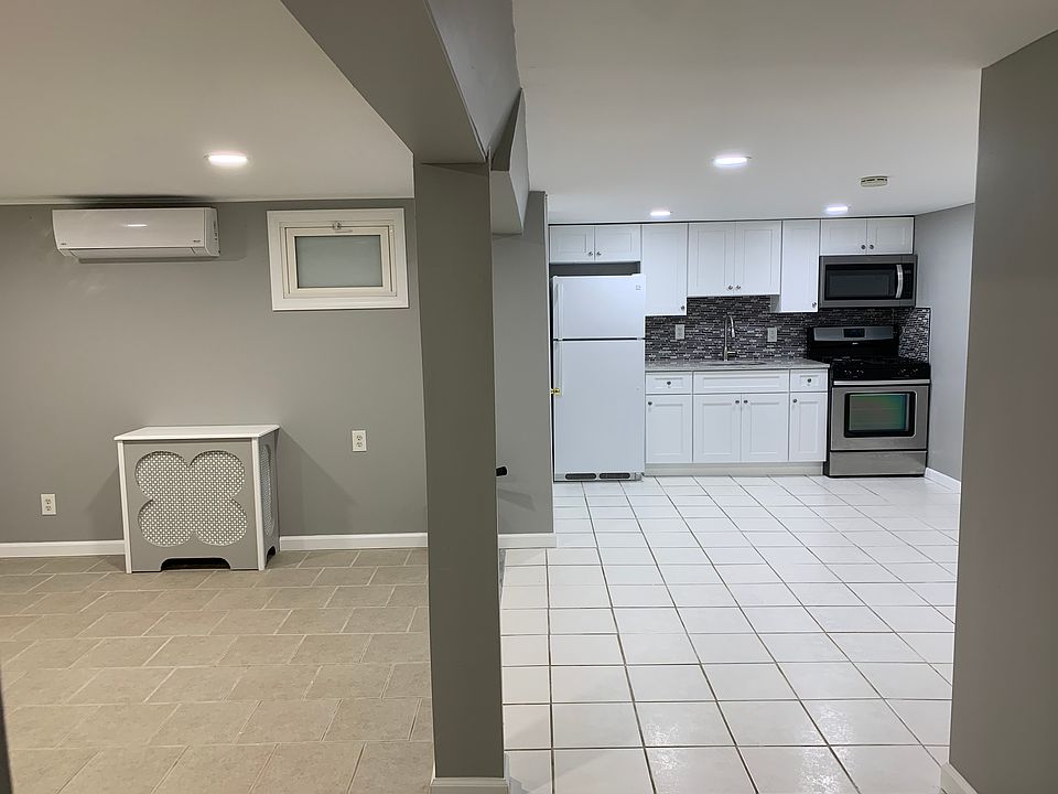 1st image of 561 Bellmore Ave #561