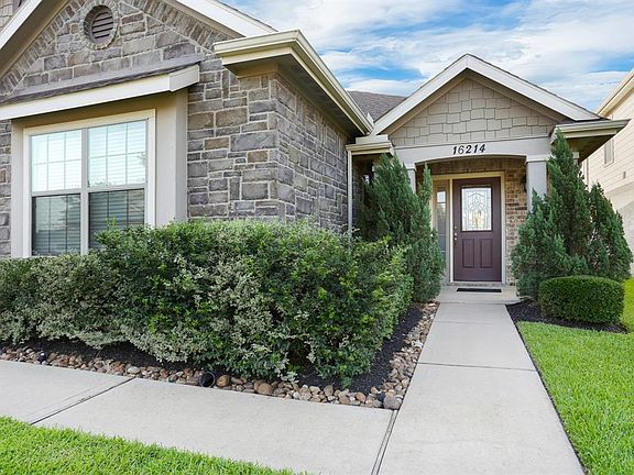 4th image of 16214 Range Valley Ln