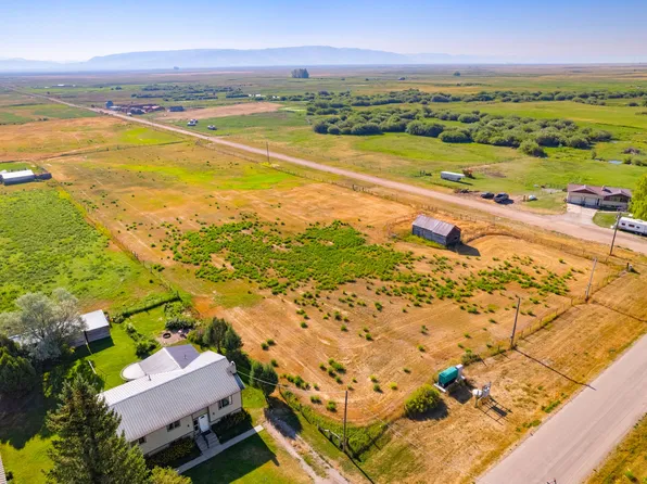 161 S 2 E, Paris, ID 83261
