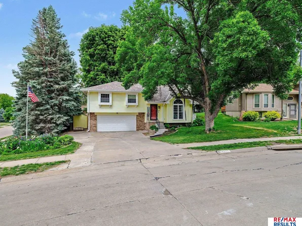 1001 Conestoga Rd, Papillion, NE 68046