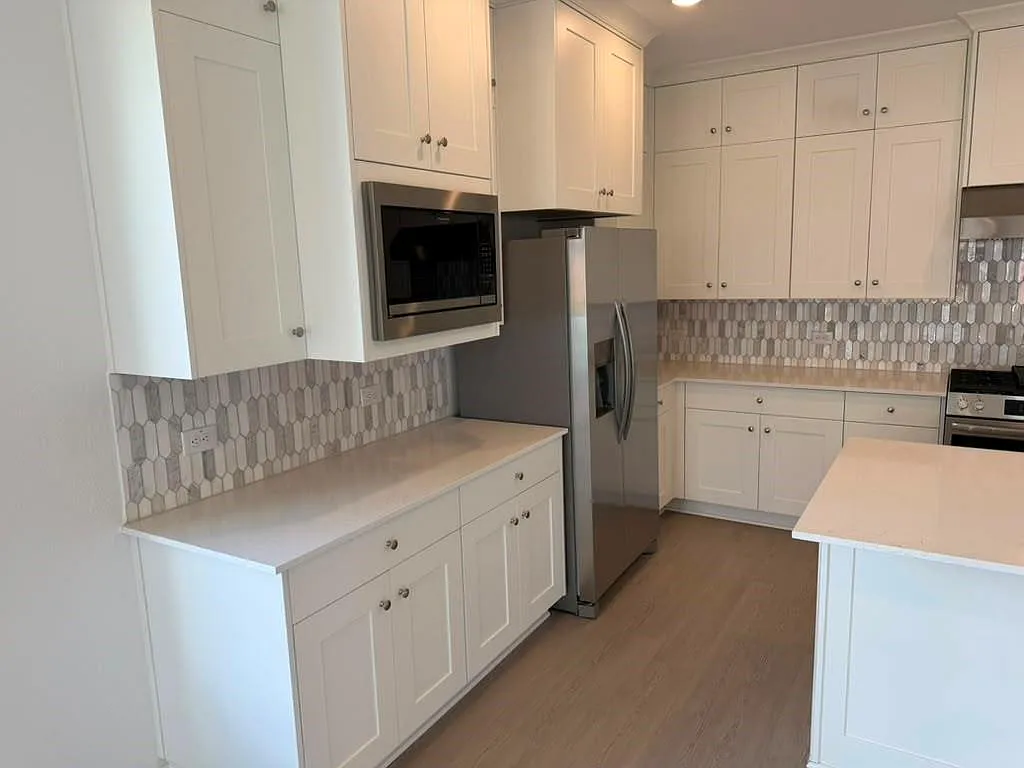 3 bed, 2.0 bath, $2,500 — Photo 3