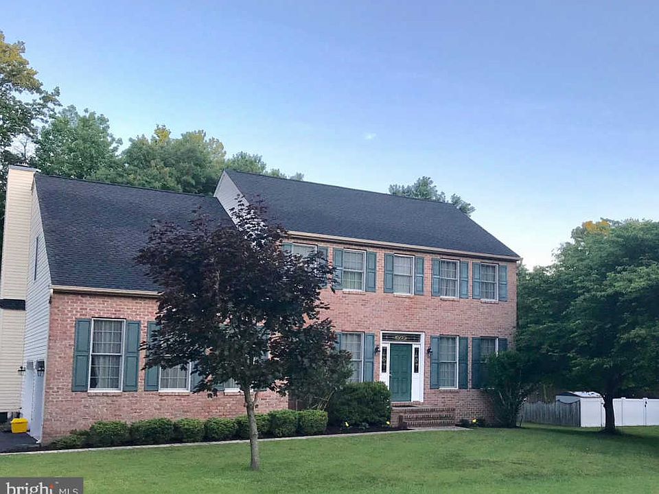 2nd image of 8308 Tyndswall Pl