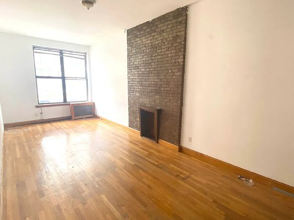 222 W 72nd St APT 3A