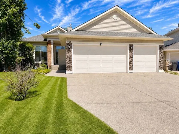 151 SW Hawkmere Vw, Chestermere, AB T1X 1T8