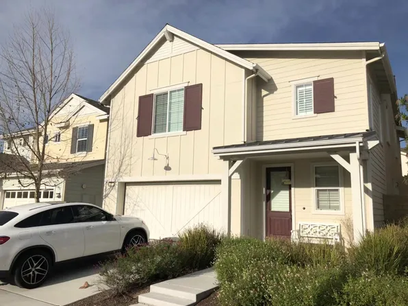 137 Telstar, Irvine, CA 92618