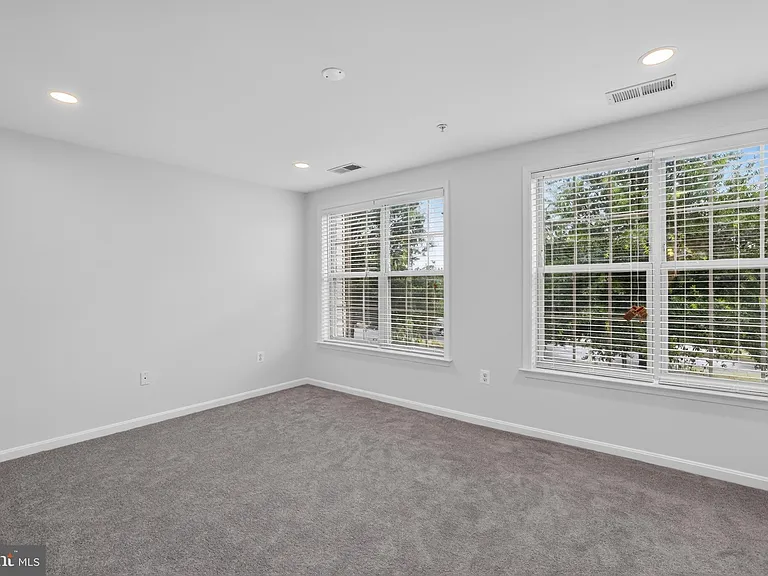 2613 Campus Way N #46 — Photo 12