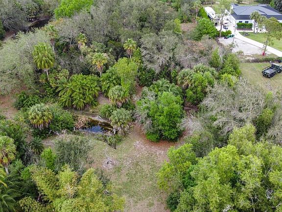 4th image of 6647 Livingston Woods Ln