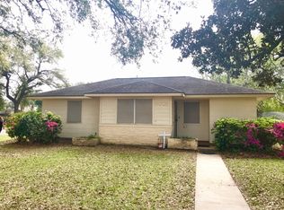 5001 Lawndale Ave, Groves, TX 77619