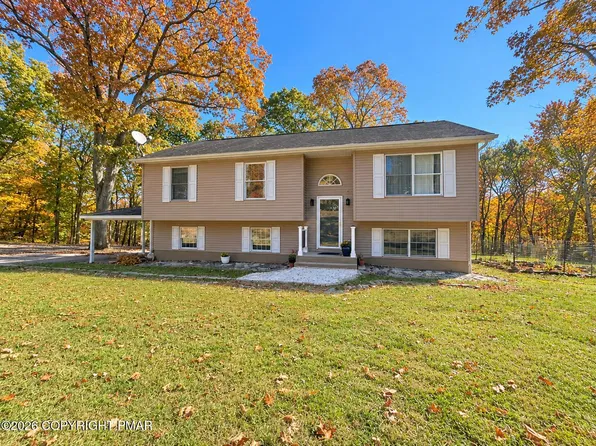 5 Ridgewood Dr, East Stroudsburg, PA 18301