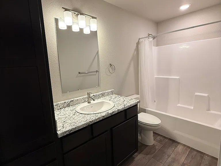 436 Nighthawk Dr — Photo 3