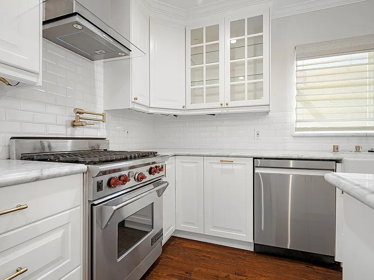 1560 Ridgeway Dr — Photo 12