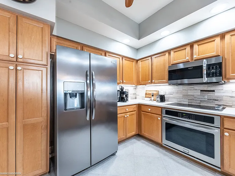 3313 Sunset Key Cir #402 — Photo 13