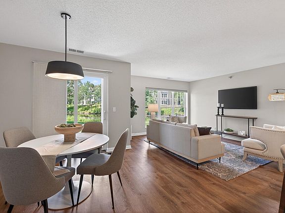 5th image of 5988 Chasewood Pkwy APT 1