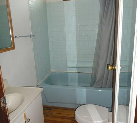 5th image of 2328 N Southport Ave #Ch2