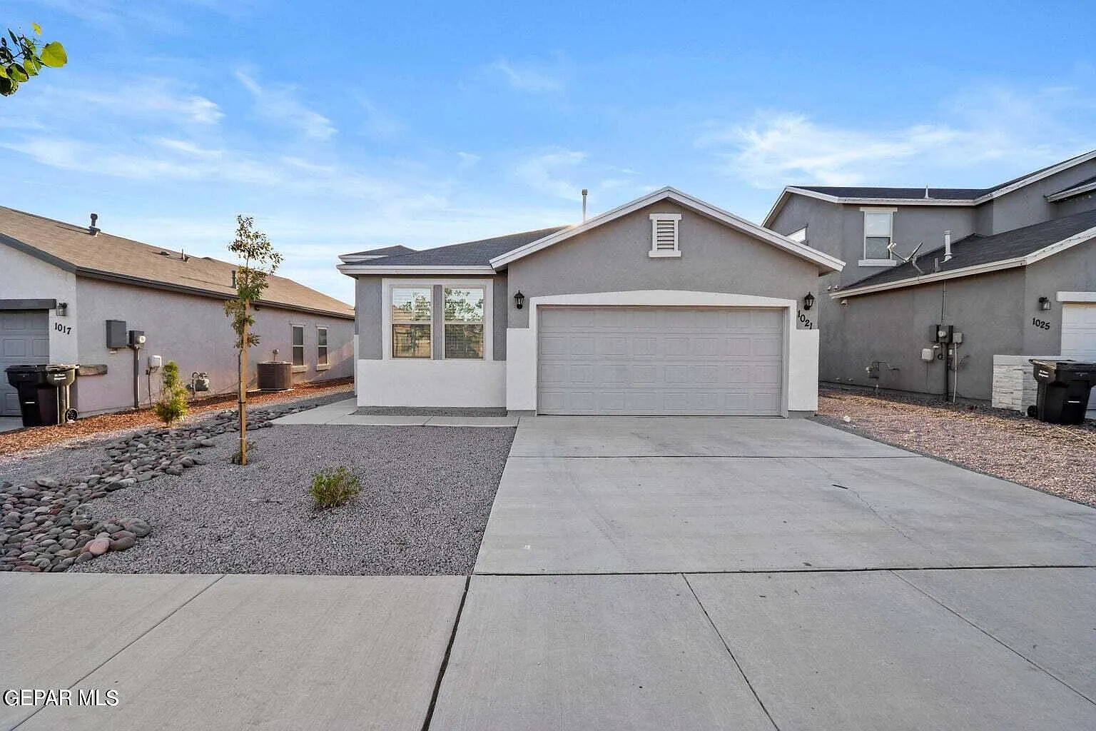 3 bed, 2.0 bath, 1516 sqft, $1,750 — Photo 1