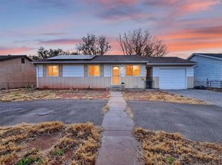 1825 Seminole Ln, Pueblo, CO 81001