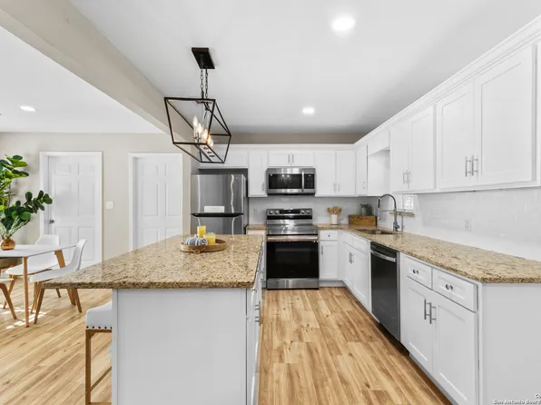 734 SUMNER, San Antonio, TX 78209