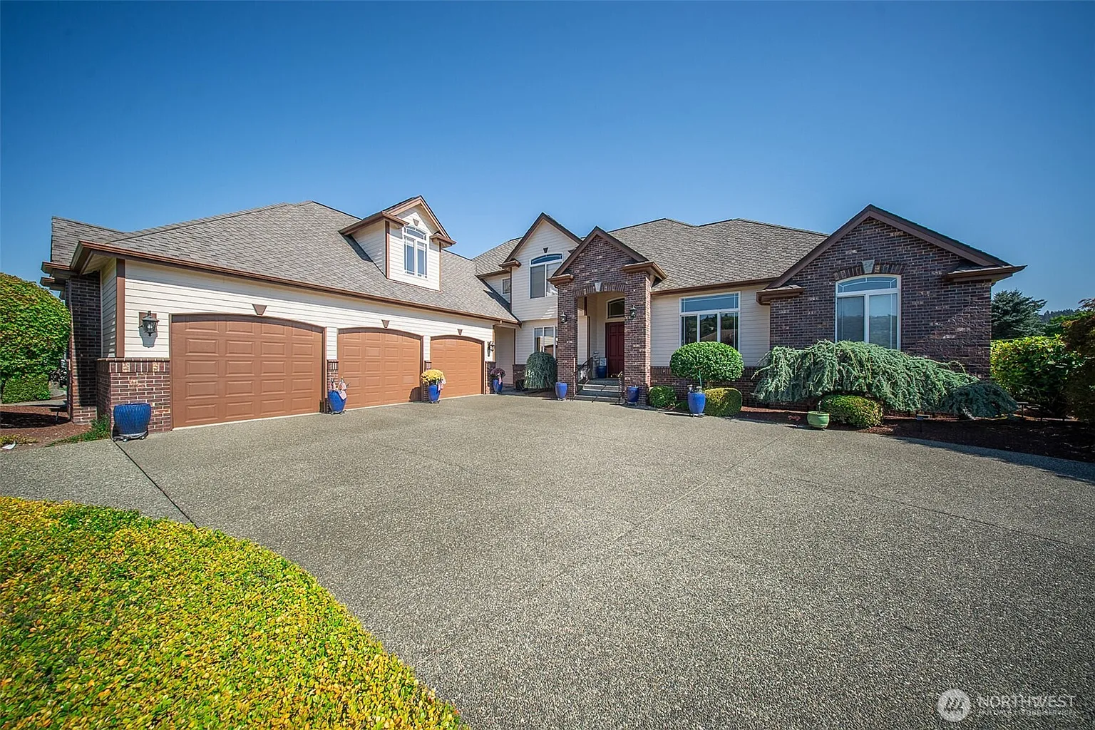 15301 147th Avenue E photo 1