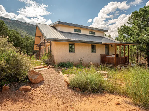 216 Wildflower Ln, Rowe, NM 87562