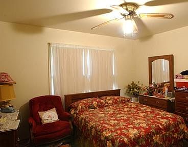 4th image of 502 E PALFREY DR